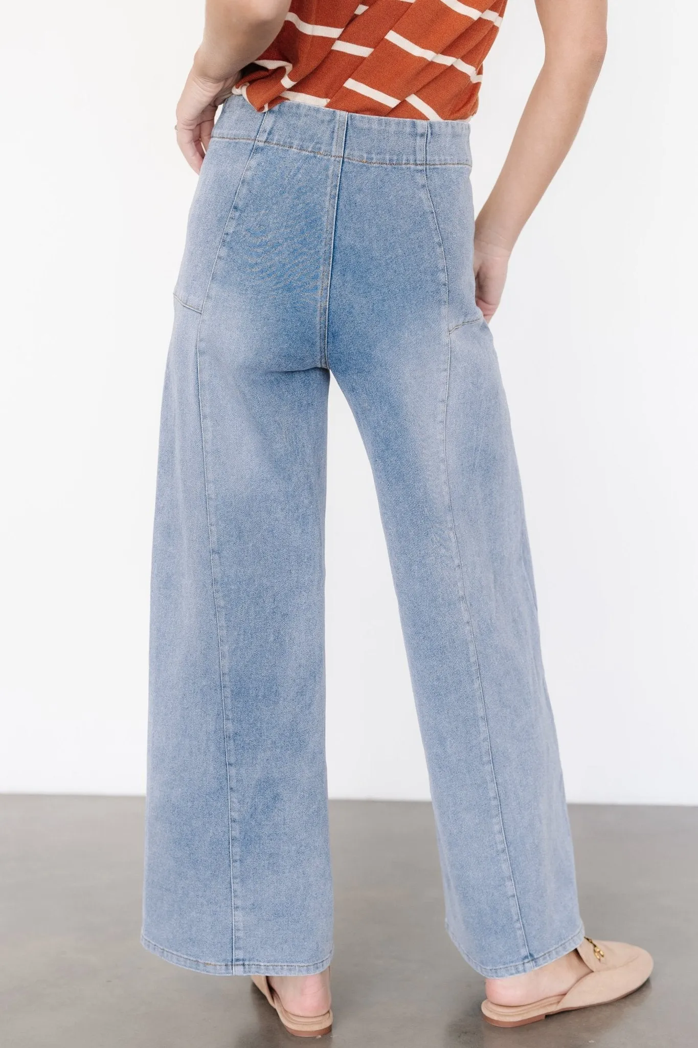 Emmi Mid Rise Wide Leg Jeans | Medium Wash