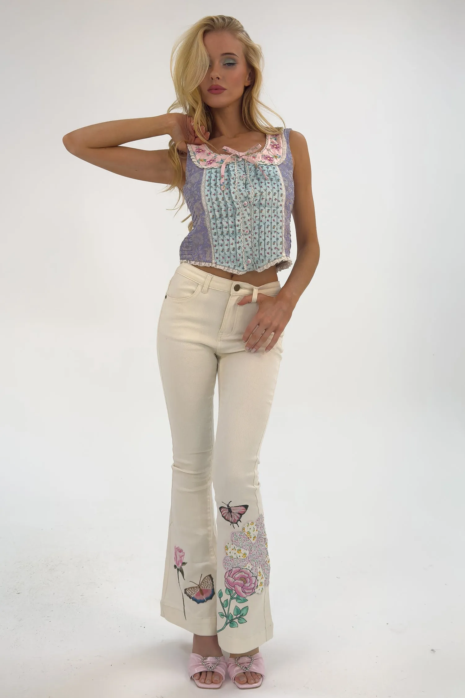 Peaches & Pearls - Flared Jeans in Ivory