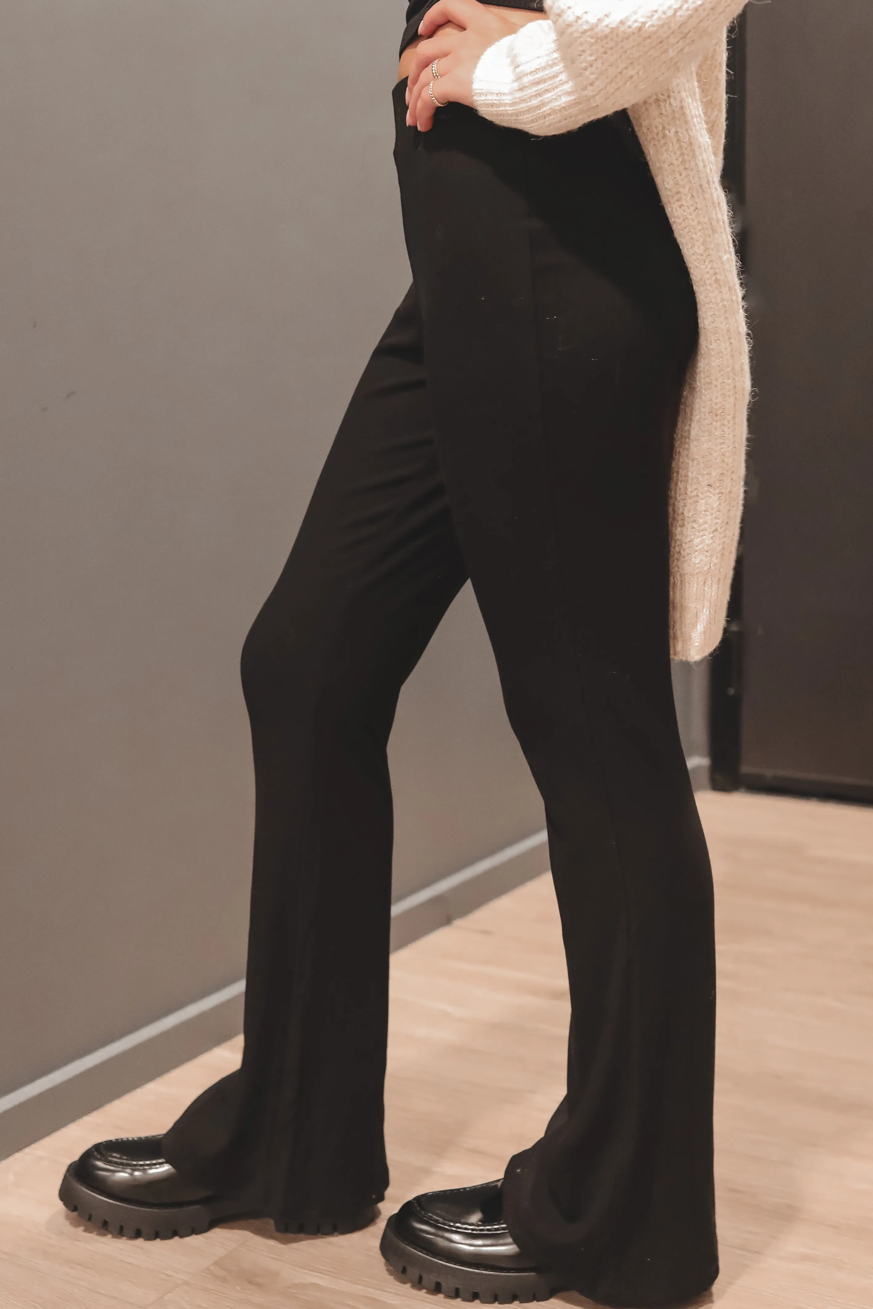 SADIE & SAGE Mia Black Flare Pants