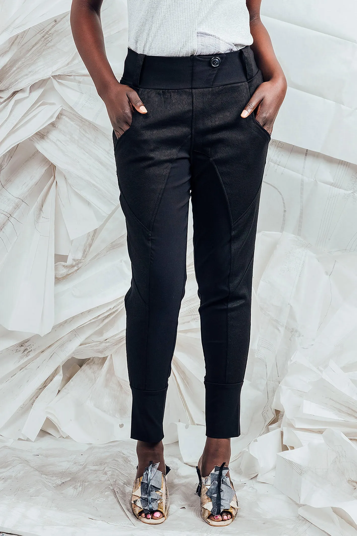 SL25 ENZI SLIM LINE PANTS - OBSIDIAN FLORA