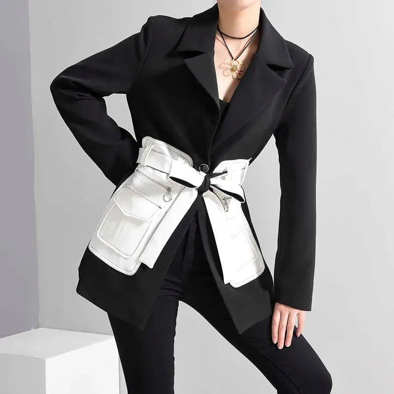 Versatile Monochrome White Pocket Belted Blazer