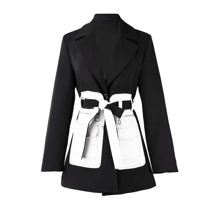 Versatile Monochrome White Pocket Belted Blazer